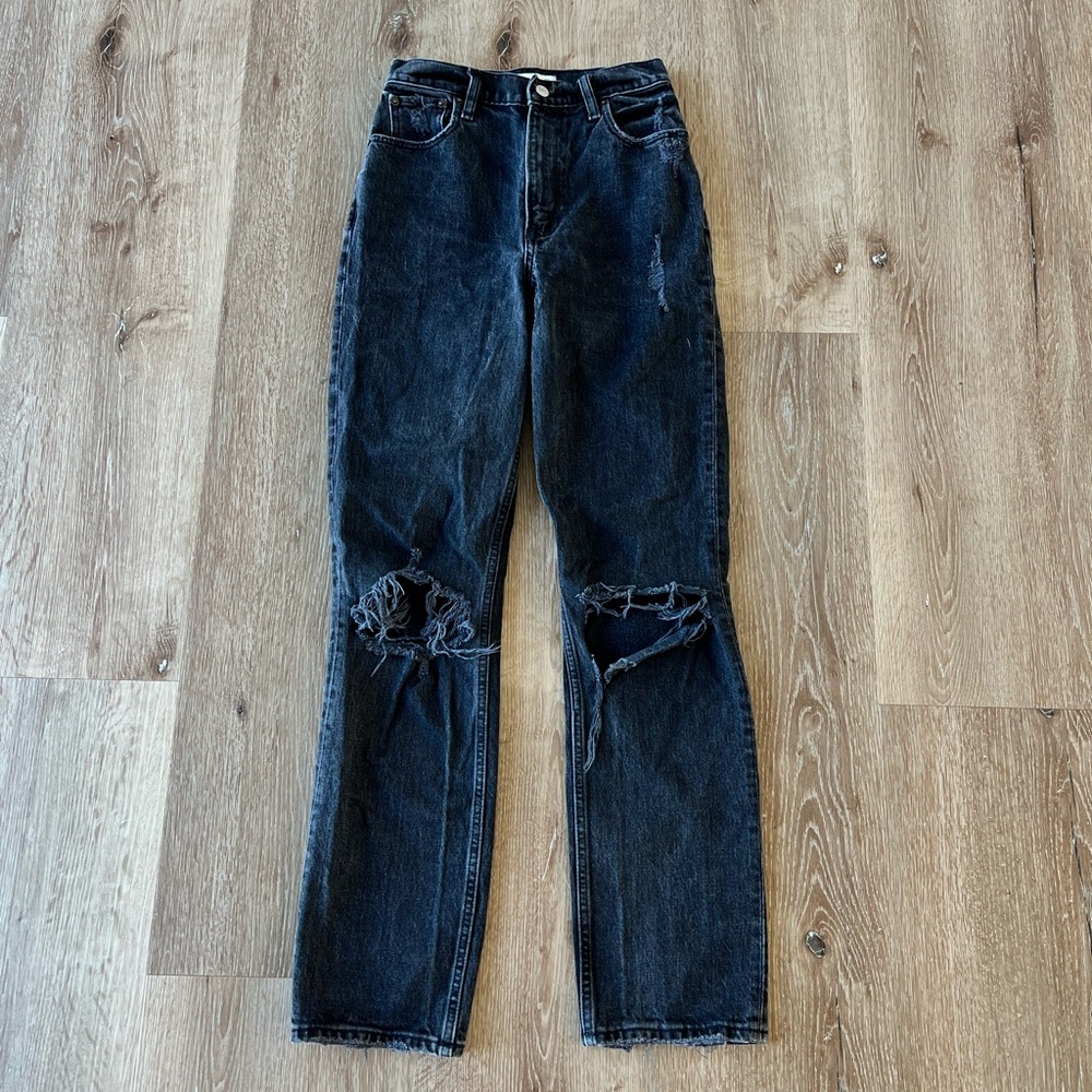 ABERCROMBIE the 90s straight ultra high rise jean!